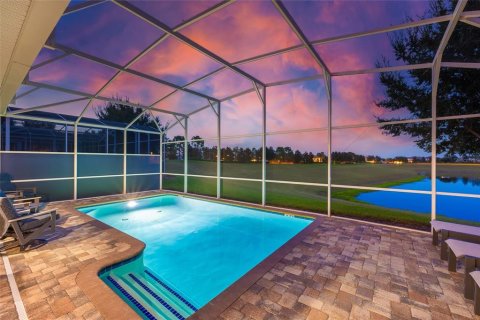 Villa ou maison à vendre à Davenport, Floride: 8 chambres, 404.12 m2 № 1919184 - photo 3