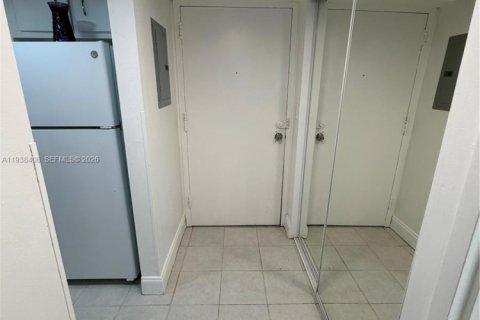 Copropriété à louer à Sunny Isles Beach, Floride: 1 chambre, 50.72 m2 № 1996410 - photo 6