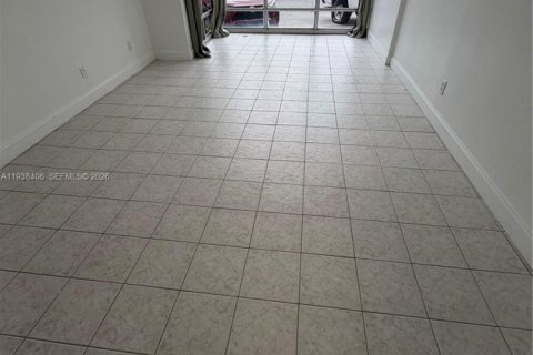 Copropriété à louer à Sunny Isles Beach, Floride: 1 chambre, 50.72 m2 № 1996410 - photo 5