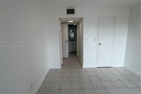 Copropriété à louer à Sunny Isles Beach, Floride: 1 chambre, 50.72 m2 № 1996410 - photo 9