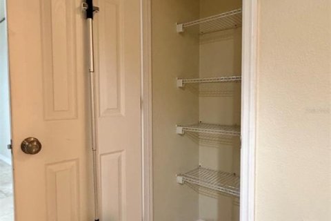 Condo in Tampa, Florida, 2 bedrooms  № 2238842 - photo 16