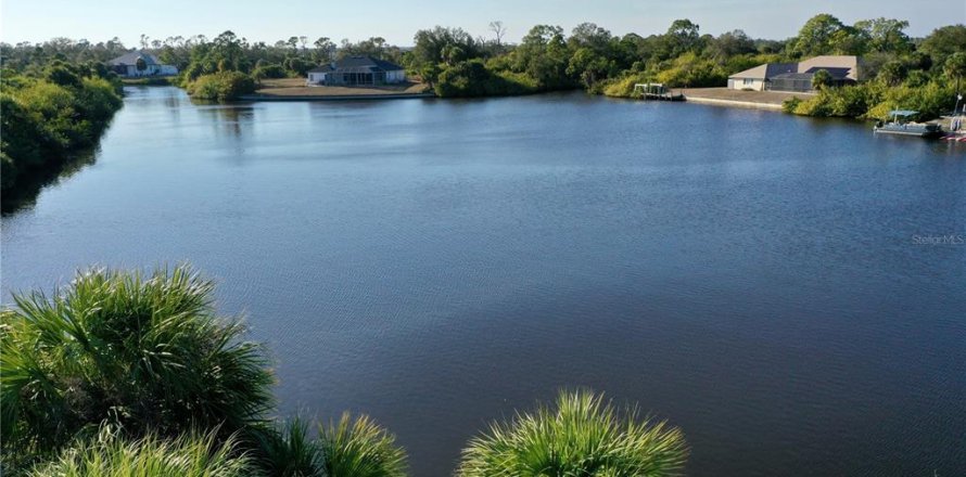 Land in Port Charlotte, Florida № 2118412