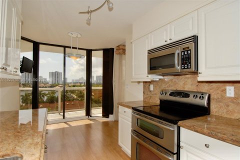 Copropriété à louer à Aventura, Floride: 2 chambres, 135.64 m2 № 2019224 - photo 18