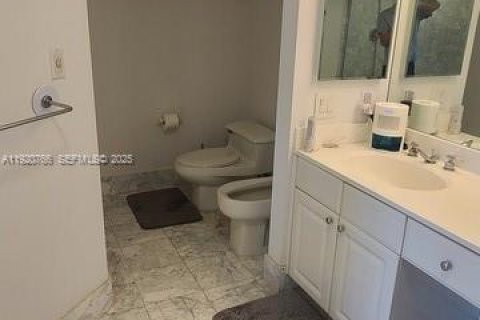 Copropriété à louer à Aventura, Floride: 2 chambres, 135.64 m2 № 2019224 - photo 28