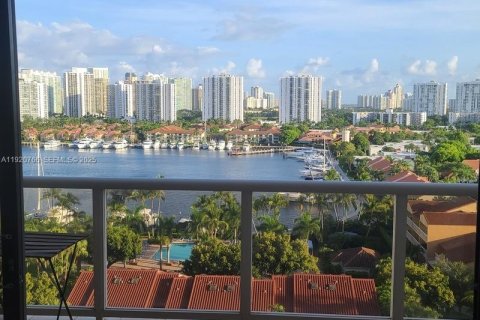 Copropriété à louer à Aventura, Floride: 2 chambres, 135.64 m2 № 2019224 - photo 20