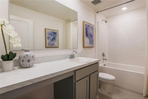 House in Kissimmee, Florida 4 bedrooms, 190.64 sq.m. № 1550852 - photo 9