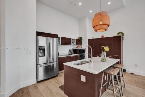 Купить кондоминиум в Майами, Флорида 2 спальни, 108.51м2, № 2047812 - фото 10