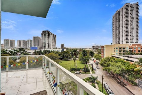 Купить кондоминиум в Майами, Флорида 2 спальни, 108.51м2, № 2047812 - фото 20