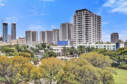 Купить кондоминиум в Майами, Флорида 2 спальни, 108.51м2, № 2047812 - фото 25