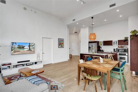 Купить кондоминиум в Майами, Флорида 2 спальни, 108.51м2, № 2047812 - фото 11