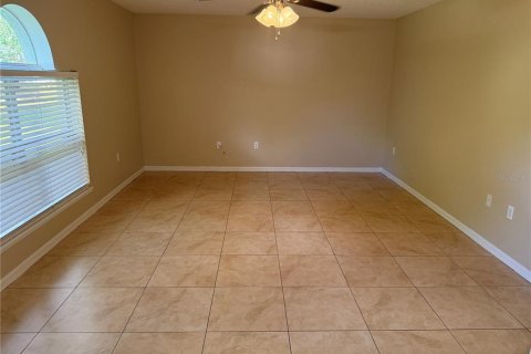 Casa en alquiler en Leesburg, Florida, 4 dormitorios, 215.53 m2 № 1910099 - foto 4