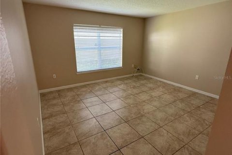 Casa en alquiler en Leesburg, Florida, 4 dormitorios, 215.53 m2 № 1910099 - foto 9