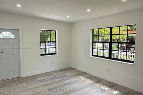 Villa ou maison à vendre à North Miami, Floride: 4 chambres, 145.39 m2 № 1973748 - photo 11