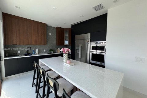 Купить виллу или дом в Майами, Флорида 3 спальни, 213.68м2, № 1957933 - фото 18