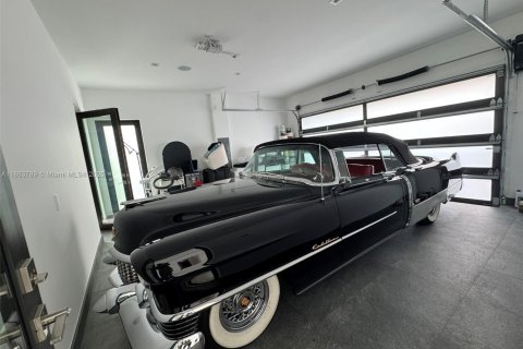 Купить виллу или дом в Майами, Флорида 3 спальни, 213.68м2, № 1957933 - фото 12