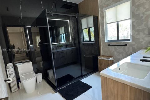 Купить виллу или дом в Майами, Флорида 3 спальни, 213.68м2, № 1957933 - фото 29