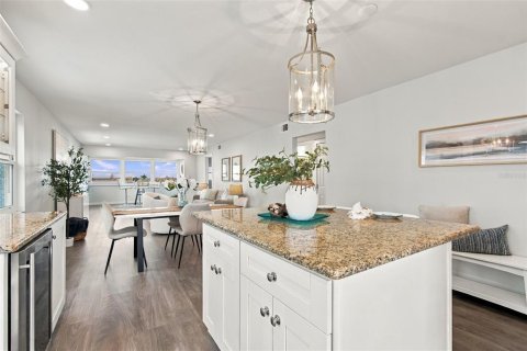 Copropriété à vendre à Saint Pete Beach, Floride: 2 chambres, 131.92 m2 № 2426994 - photo 8