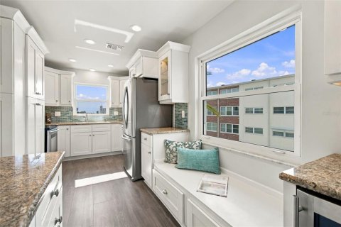 Copropriété à vendre à Saint Pete Beach, Floride: 2 chambres, 131.92 m2 № 2426994 - photo 9