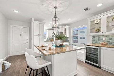 Copropriété à vendre à Saint Pete Beach, Floride: 2 chambres, 131.92 m2 № 2426994 - photo 6