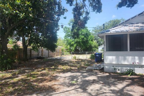 House in Tampa, Florida 3 bedrooms, 70.61 sq.m. № 1778756 - photo 16
