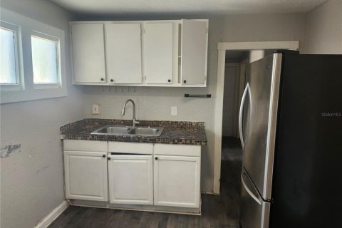 House in Tampa, Florida 3 bedrooms, 70.61 sq.m. № 1778756 - photo 15