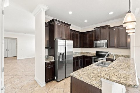 Villa ou maison à louer à Orlando, Floride: 5 chambres, 247.03 m2 № 2403522 - photo 14