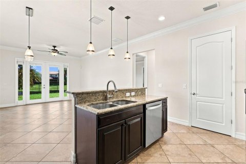Villa ou maison à louer à Orlando, Floride: 5 chambres, 247.03 m2 № 2403522 - photo 16