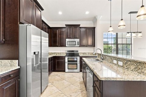 Villa ou maison à louer à Orlando, Floride: 5 chambres, 247.03 m2 № 2403522 - photo 12