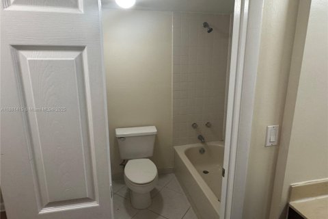 Condominio en venta en Coral Springs, Florida, 2 dormitorios, 88.26 m2 № 1925072 - foto 27
