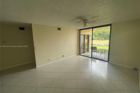 Condominio en venta en Coral Springs, Florida, 2 dormitorios, 88.26 m2 № 1925072 - foto 8