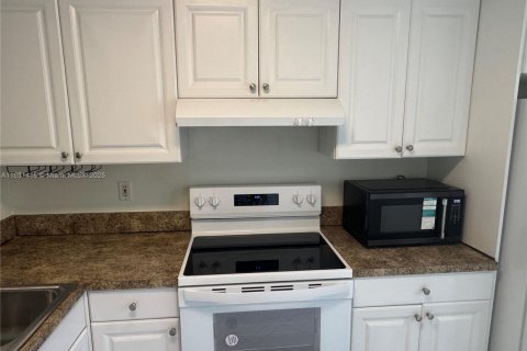 Condominio en venta en Coral Springs, Florida, 2 dormitorios, 88.26 m2 № 1925072 - foto 14