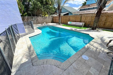 Снять в аренду виллу или дом в Делрей-Бич, Флорида 3 спальни, 153.75м2, № 1942651 - фото 5