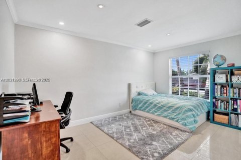 Casa en alquiler en Miami, Florida, 5 dormitorios, 283.82 m2 № 2084781 - foto 17