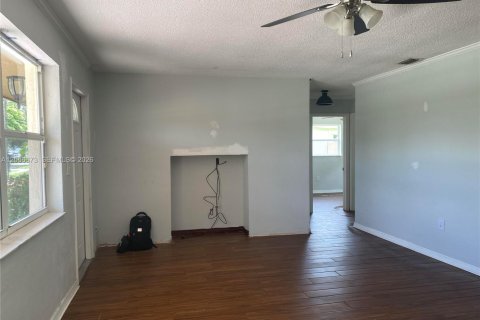 House in Cooper City, Florida 3 bedrooms, 124.86 sq.m. № 2186384 - photo 27