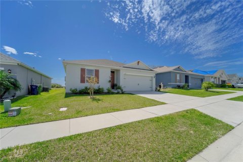 House in Winter Haven, Florida 4 bedrooms, 139.35 sq.m. № 2350176 - photo 4