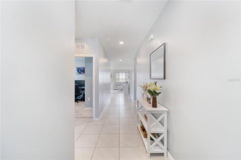 House in Winter Haven, Florida 4 bedrooms, 139.35 sq.m. № 2350176 - photo 8
