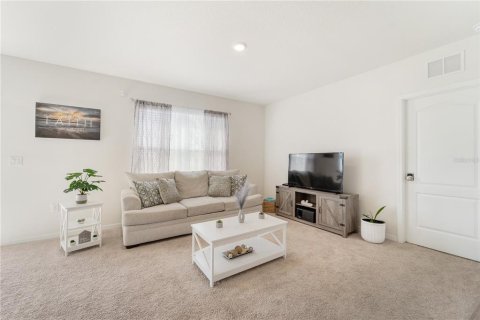 House in Winter Haven, Florida 4 bedrooms, 139.35 sq.m. № 2350176 - photo 21