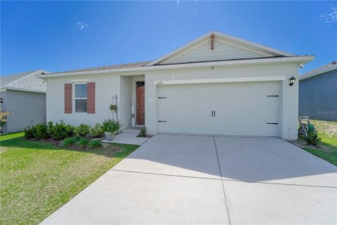 House in Winter Haven, Florida 4 bedrooms, 139.35 sq.m. № 2350176 - photo 5