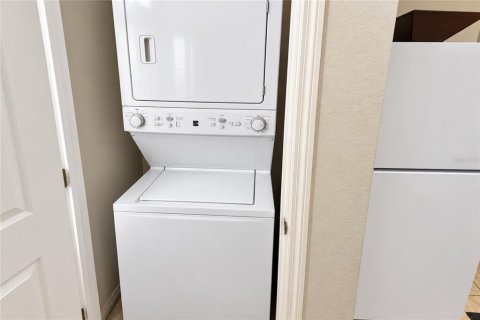 Copropriété à vendre à Poinciana, Floride: 3 chambres, 113.15 m2 № 2399407 - photo 11