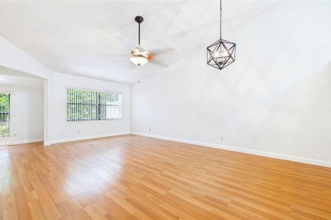 Villa ou maison à vendre à Dunedin, Floride: 2 chambres, 108.97 m2 № 2424277 - photo 11
