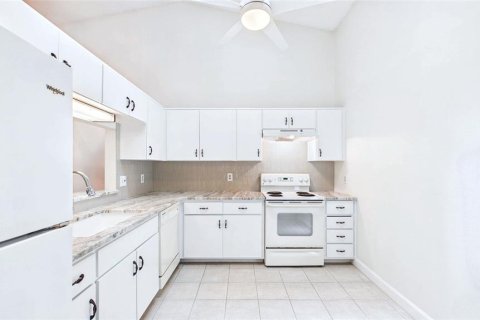 Villa ou maison à vendre à Dunedin, Floride: 2 chambres, 108.97 m2 № 2424277 - photo 6