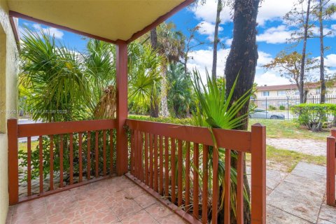 Купить кондоминиум в Лодерхилл, Флорида 1 спальня, 55.74м2, № 1955802 - фото 3