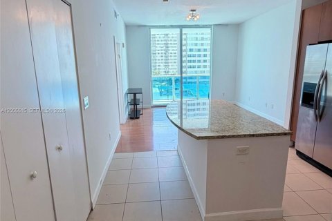 Copropriété à vendre à Hallandale Beach, Floride: 2 chambres, 81.29 m2 № 2071827 - photo 16