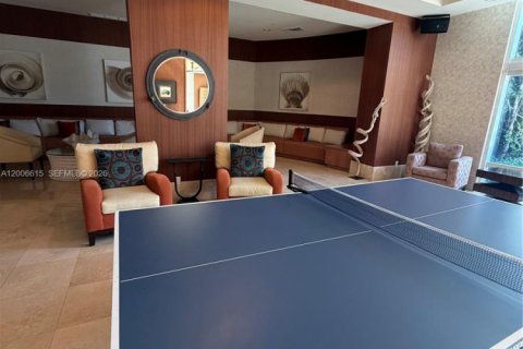 Copropriété à vendre à Hallandale Beach, Floride: 2 chambres, 81.29 m2 № 2071827 - photo 7