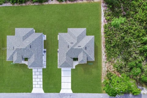 Купить виллу или дом в Лихай-Эйкерс, Флорида 4 спальни, 171.13м2, № 2063968 - фото 9