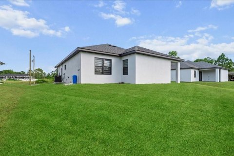 Купить виллу или дом в Лихай-Эйкерс, Флорида 4 спальни, 171.13м2, № 2063968 - фото 27