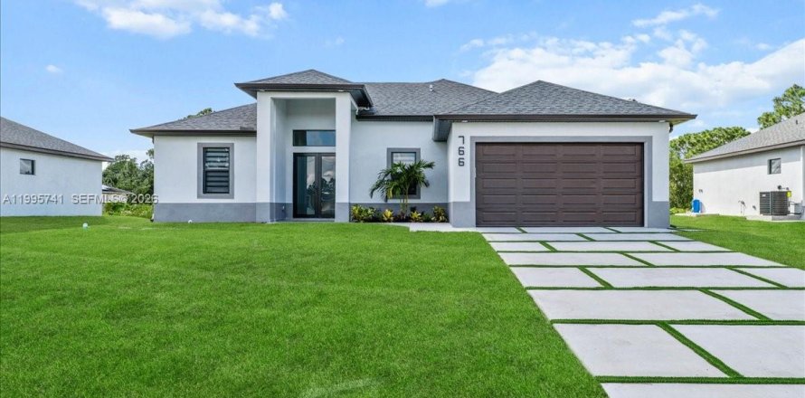 Дом в Лихай-Эйкерс, Флорида 4 спальни, 171.13м2 № 2063968