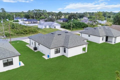 Купить виллу или дом в Лихай-Эйкерс, Флорида 4 спальни, 171.13м2, № 2063968 - фото 14