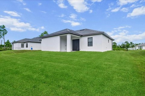 Купить виллу или дом в Лихай-Эйкерс, Флорида 4 спальни, 171.13м2, № 2063968 - фото 25