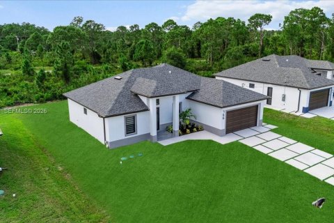 Купить виллу или дом в Лихай-Эйкерс, Флорида 4 спальни, 171.13м2, № 2063968 - фото 21